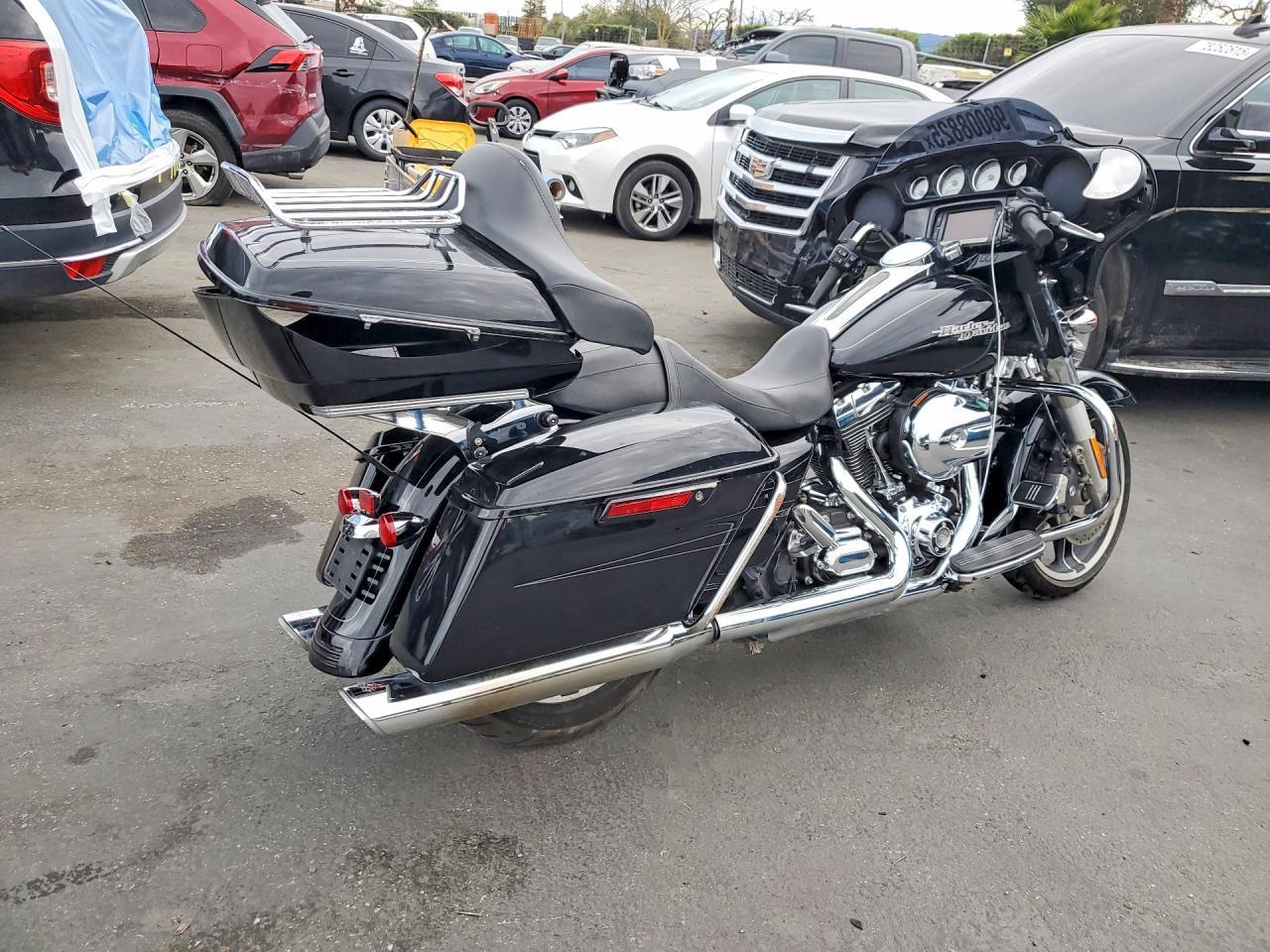 2015 Harley-Davidson Flhxs