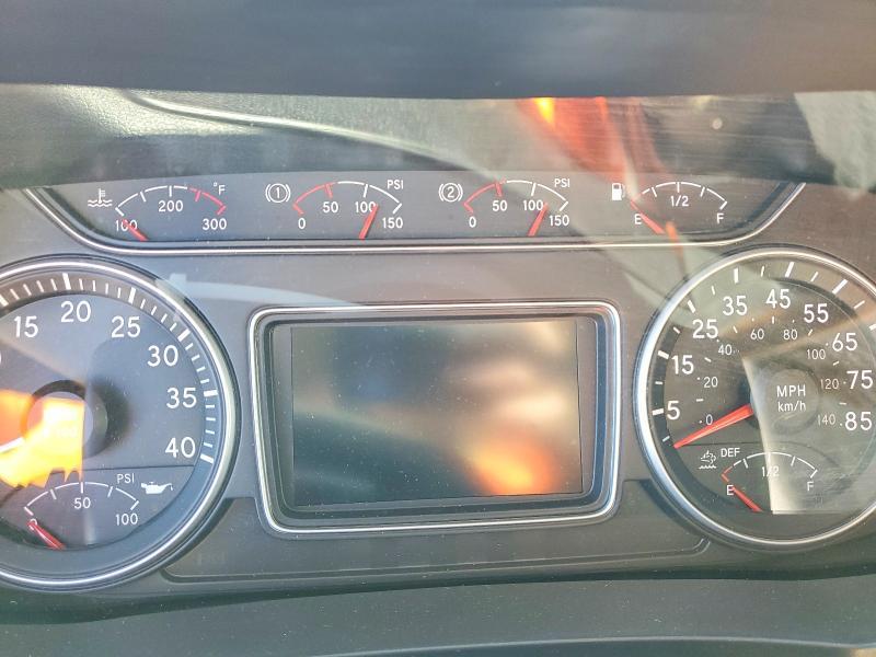 2024 International MV607 BOX Truck