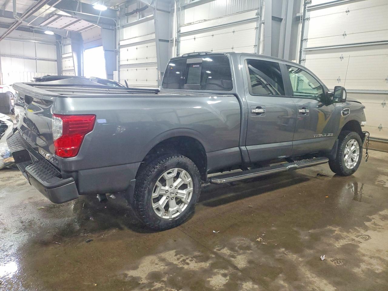 2017 Nissan Titan XD SV