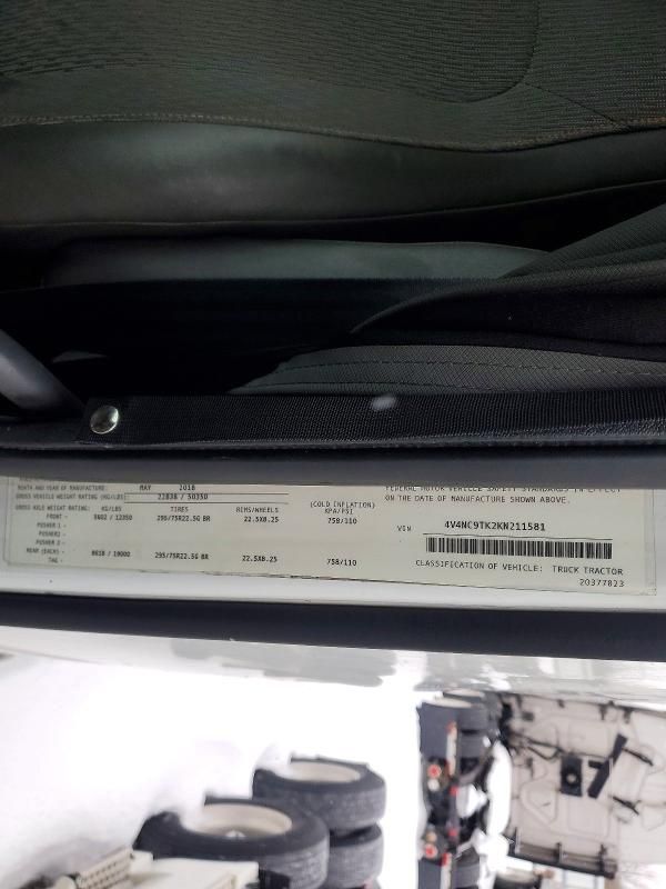 2019 Volvo VN VNL-Semi Truck