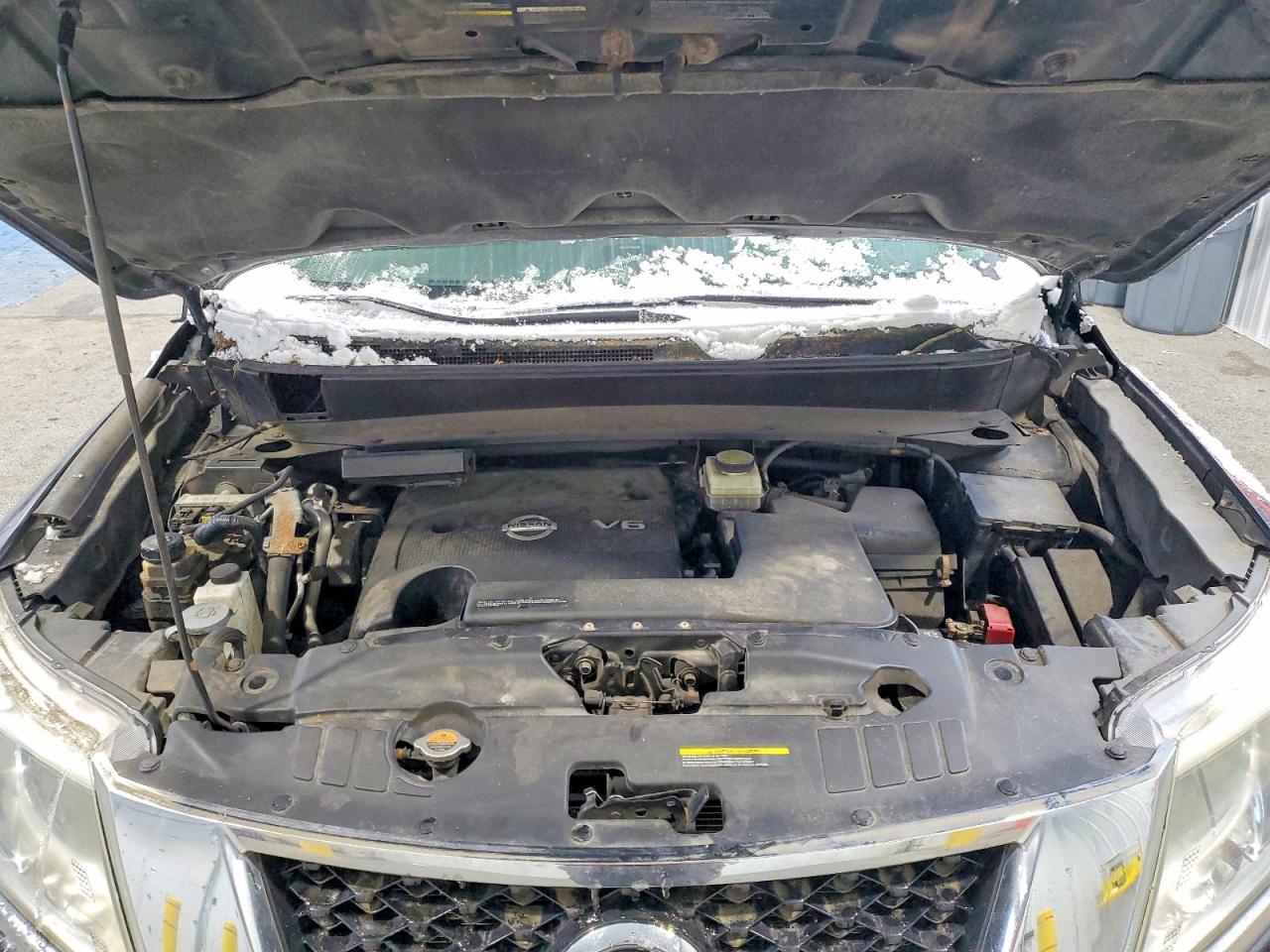 2013 Nissan Pathfinder s
