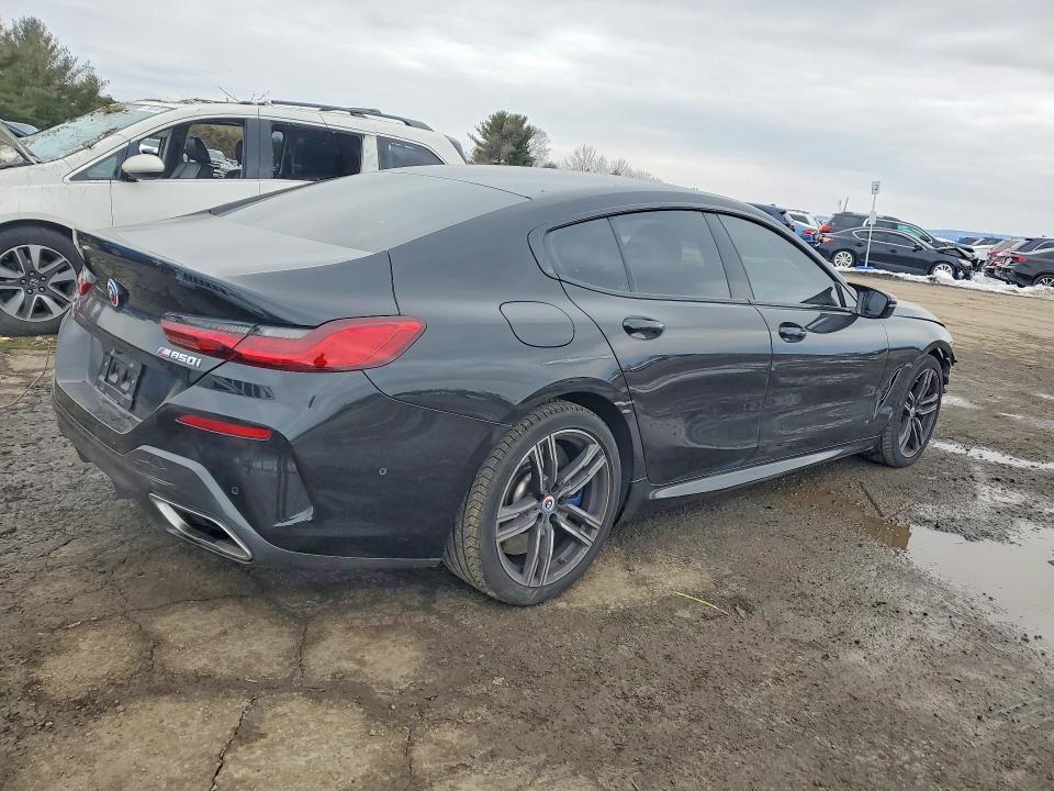 2023 BMW M850xi