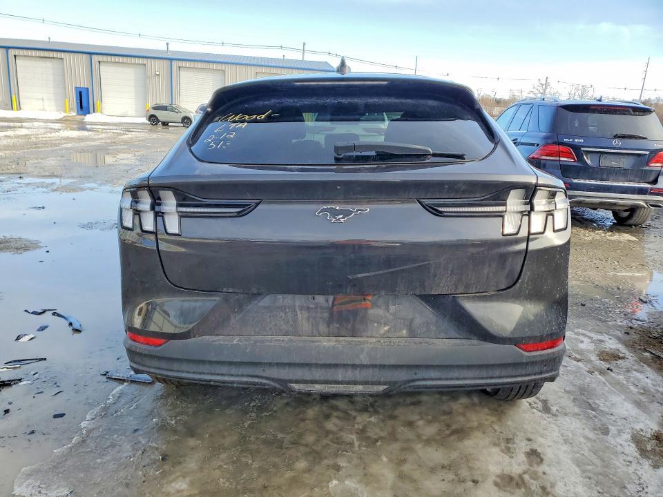 2022 Ford Mustang Mach-e Select