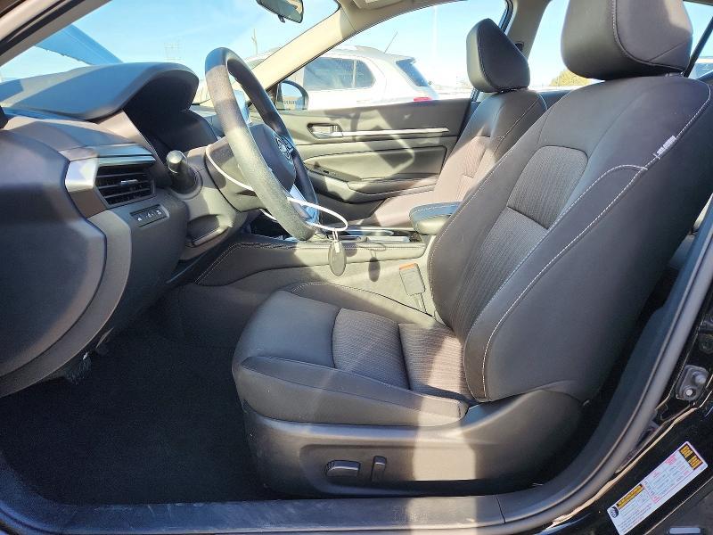 2023 Nissan Altima sv