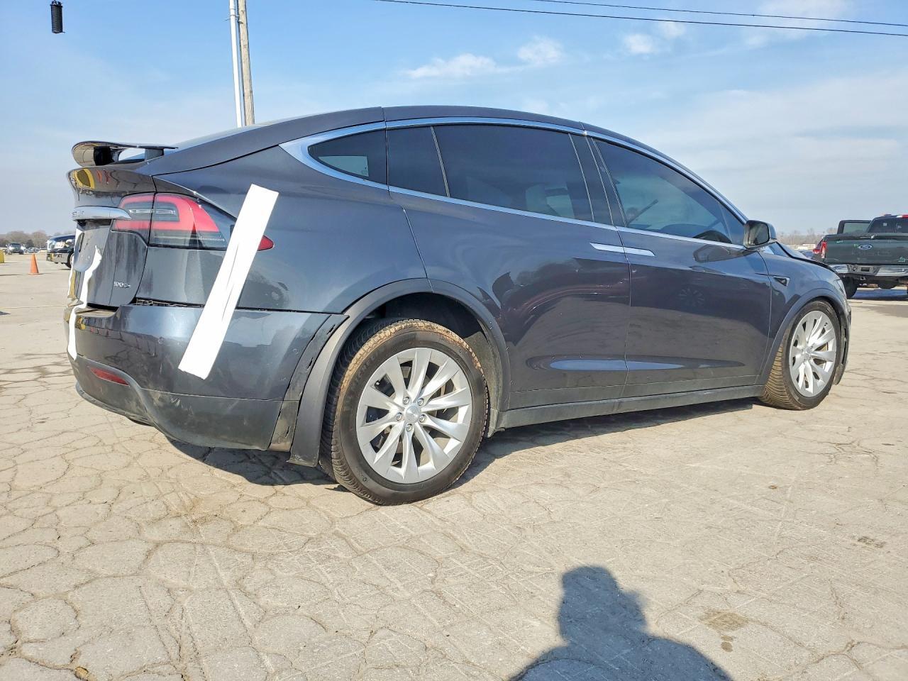 2017 Tesla Model x