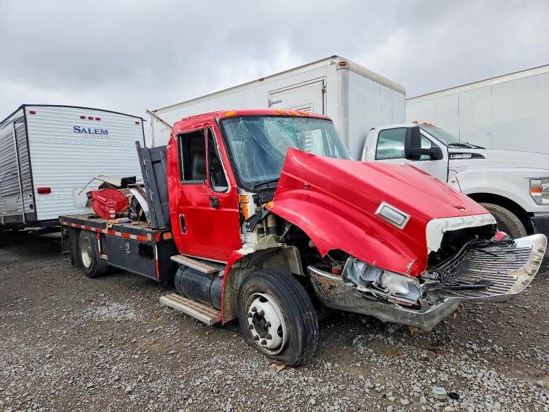 2003 International 4300 Flatbed Truck