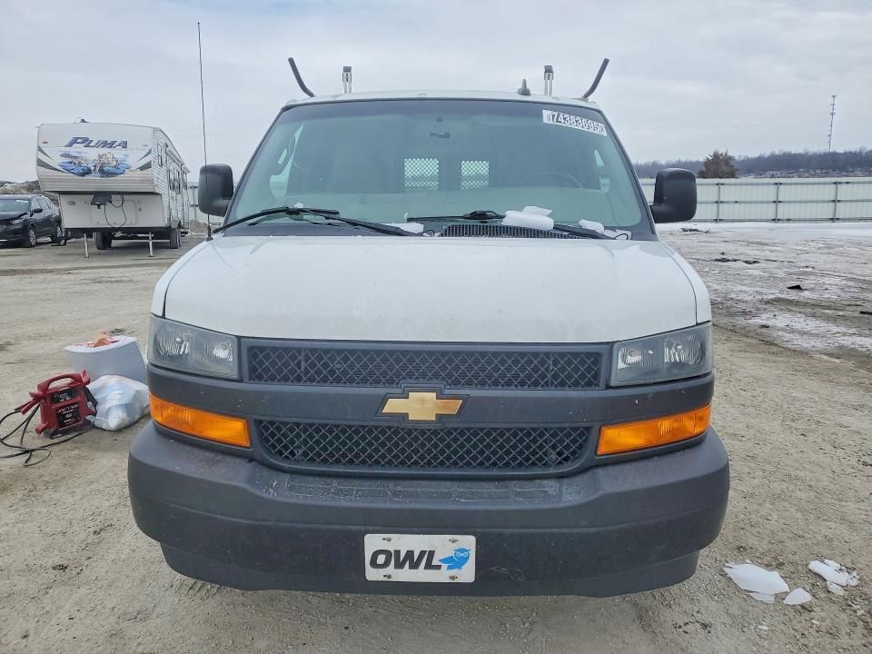 2021 Chevrolet Express G2500
