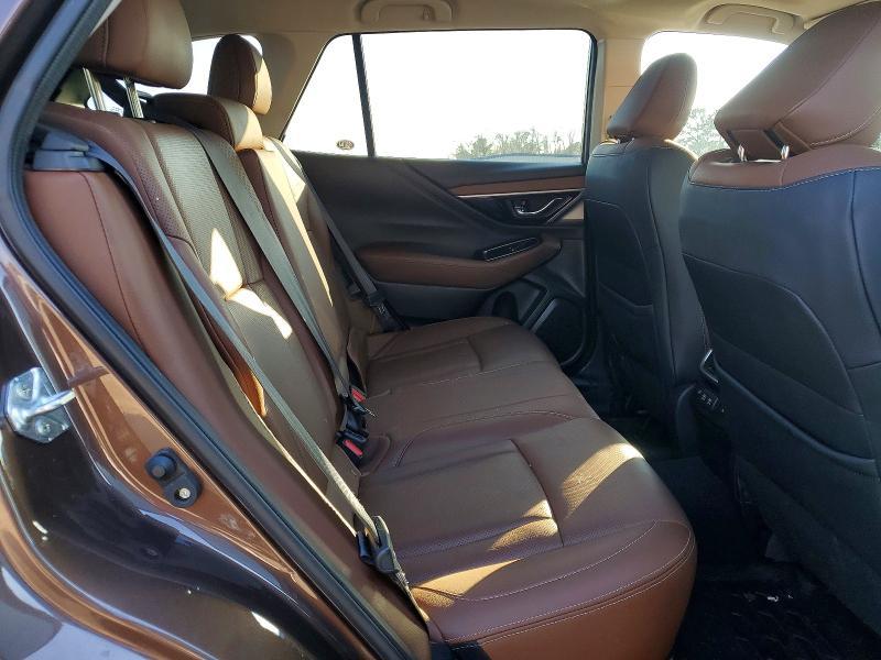 2022 Subaru Outback Touring