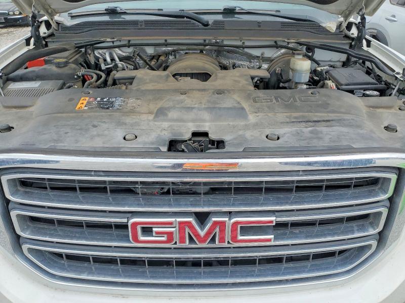 2017 GMC Yukon xl C1500 slt