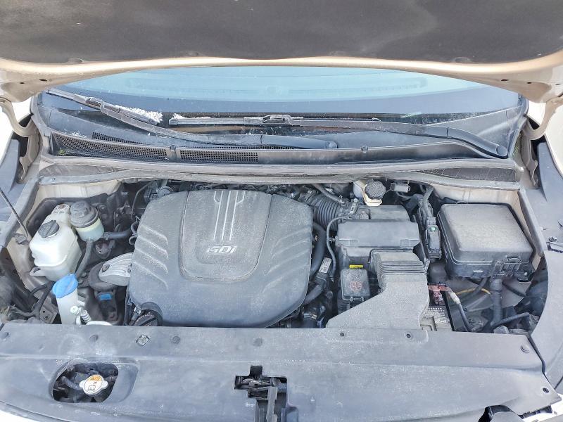 2016 KIA Sedona lx