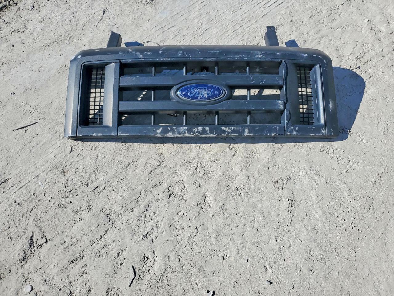 2010 Ford Econoline E250 van