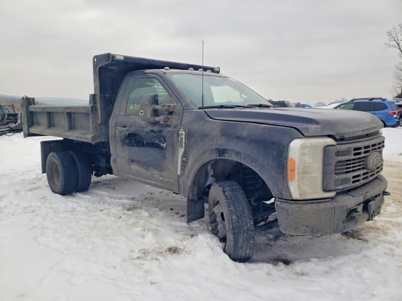 2023 Ford F350 Super Duty Dump Truck