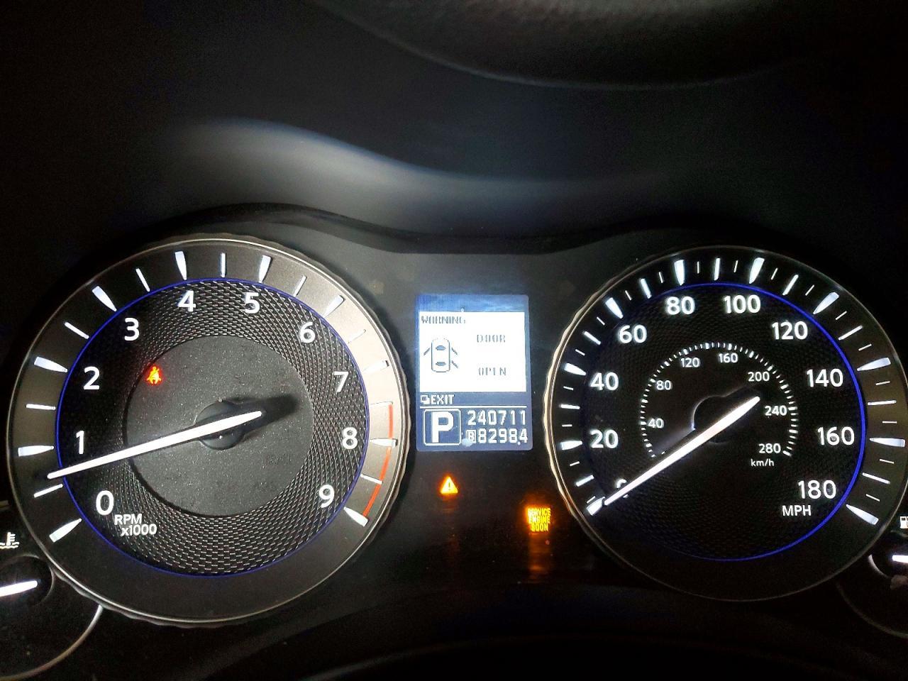 2011 Infiniti M37