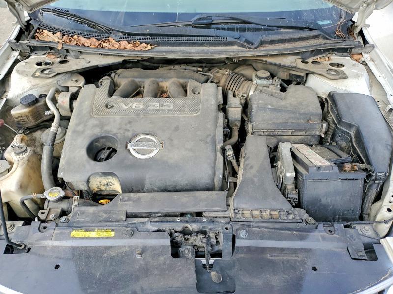 2011 Nissan Altima sr