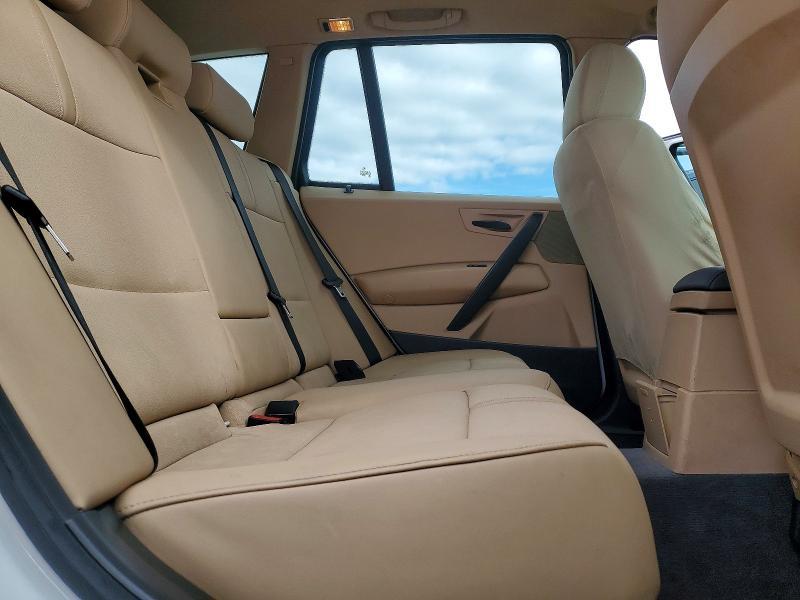 2004 BMW X3 2.5i