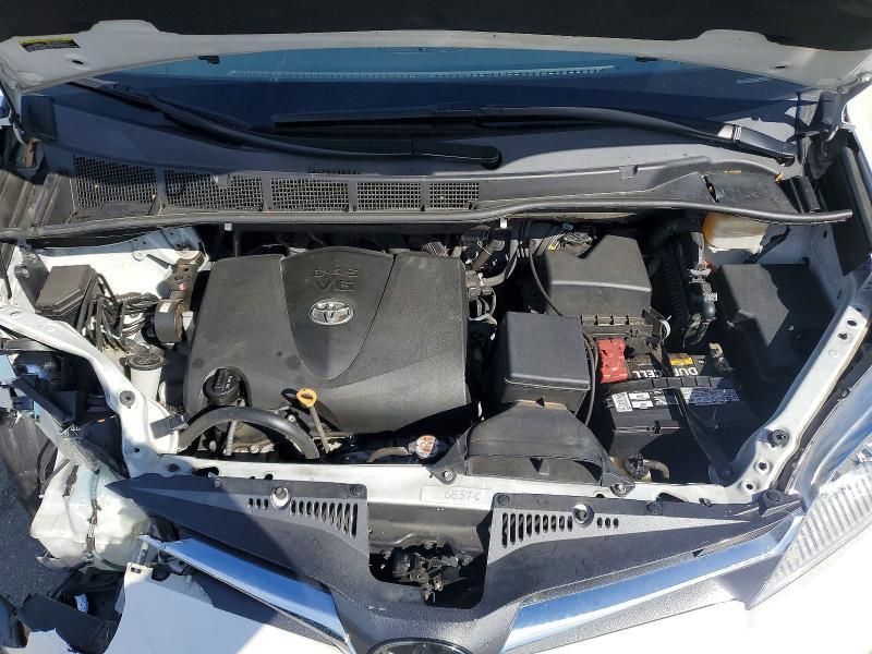 2020 Toyota Sienna xle 8-passenger