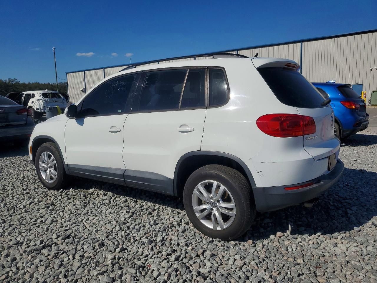 2016 Volkswagen Tiguan s