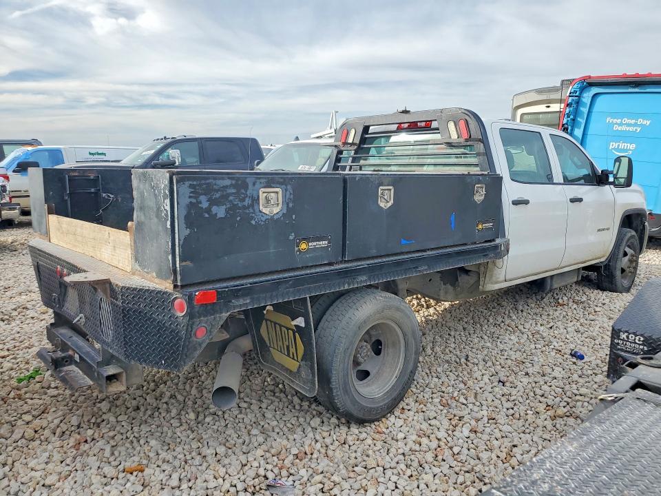 2015 GMC Sierra Flatbed Truck