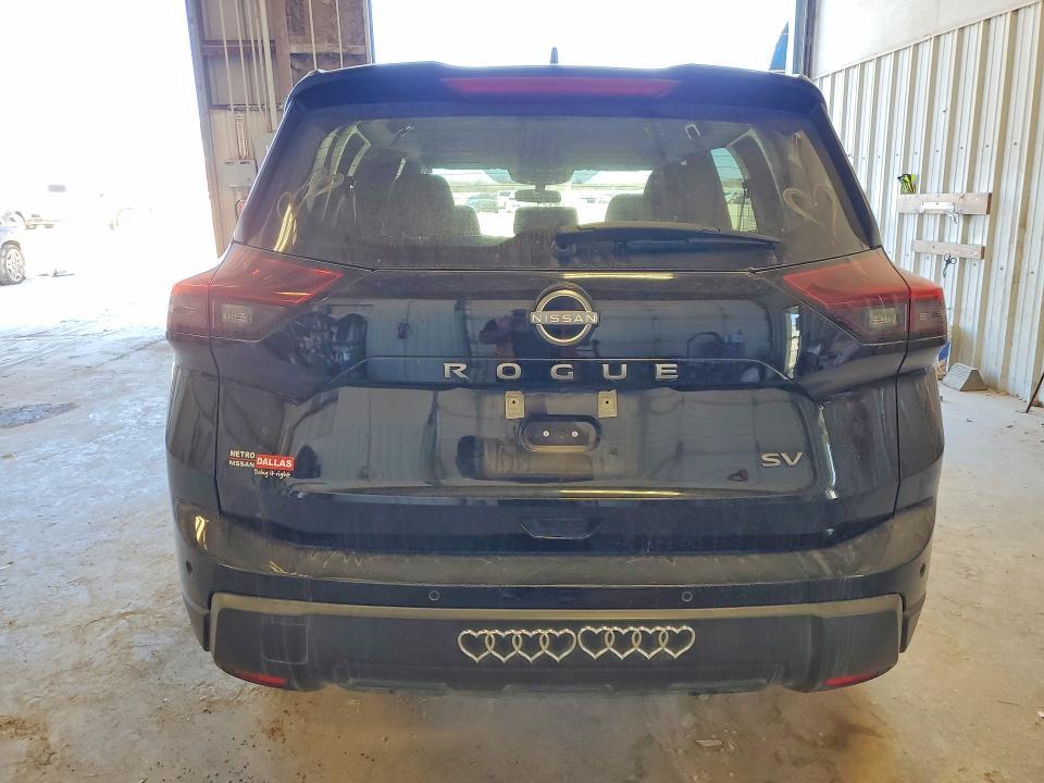 2024 Nissan Rogue sv
