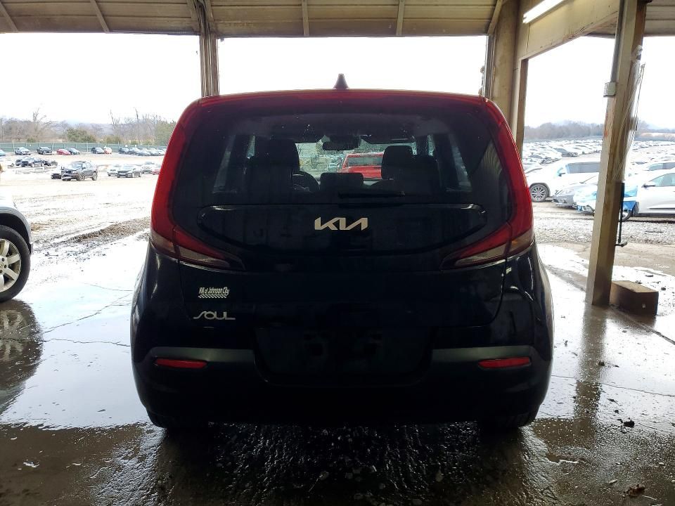 2022 KIA Soul lx
