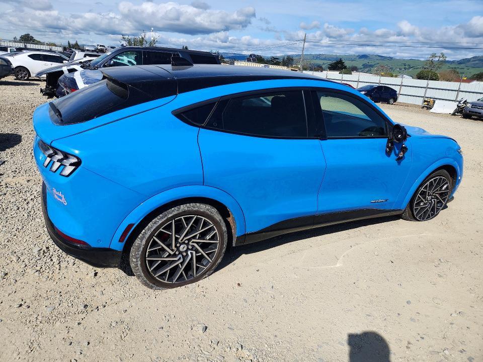 2023 Ford Mustang Mach-e gt