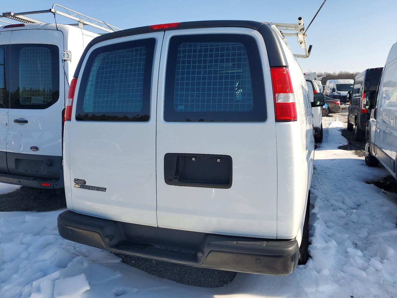 2023 Chevrolet Express 2500 Utility / Service Van