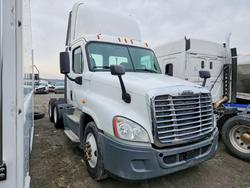 2015 Freightliner Cascadia Semi Truck for sale in Cahokia Heights, IL