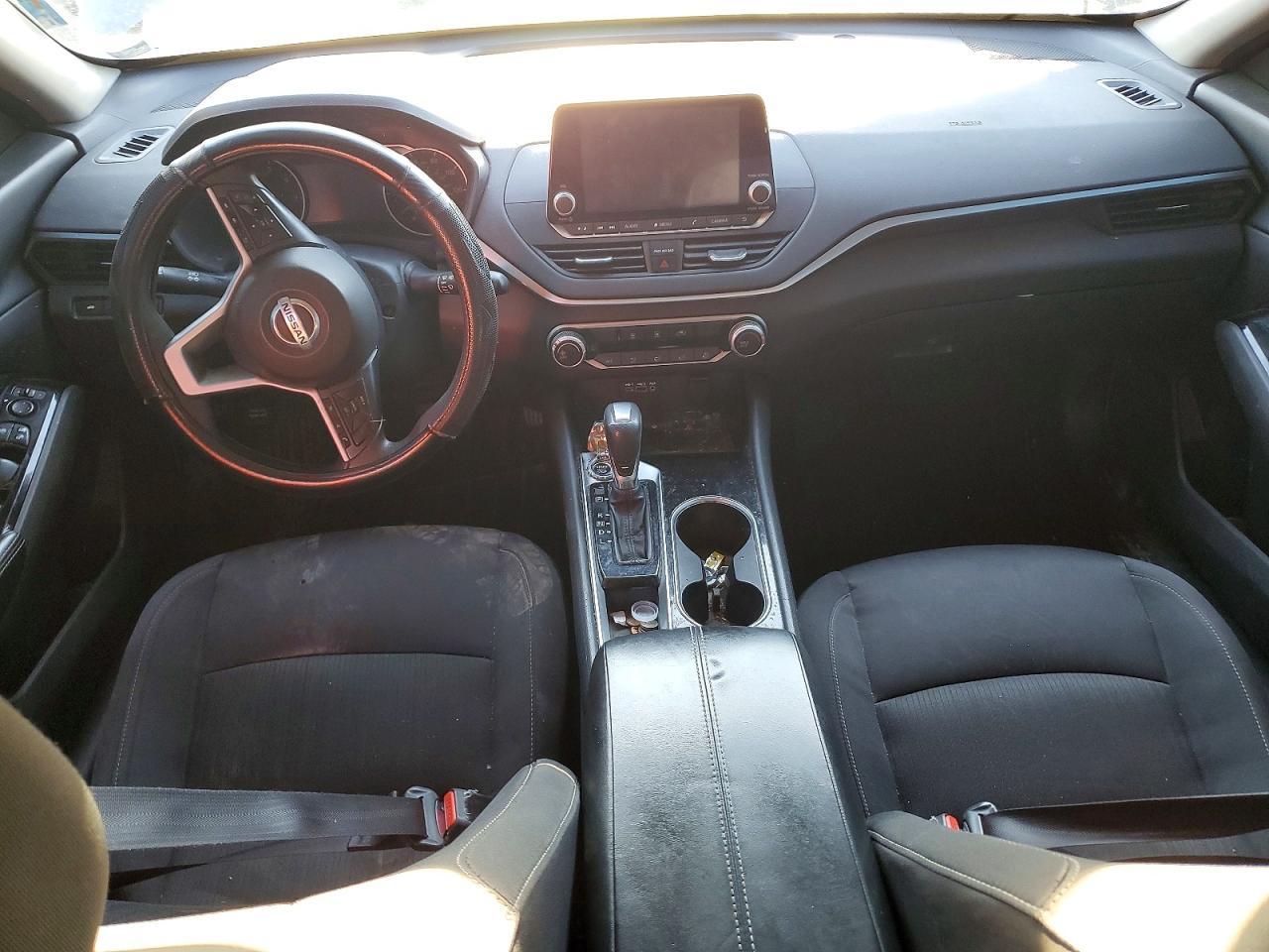 2021 Nissan Altima sv