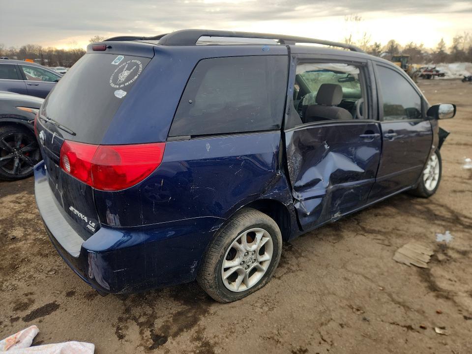 2006 Toyota Sienna l 7-passenger