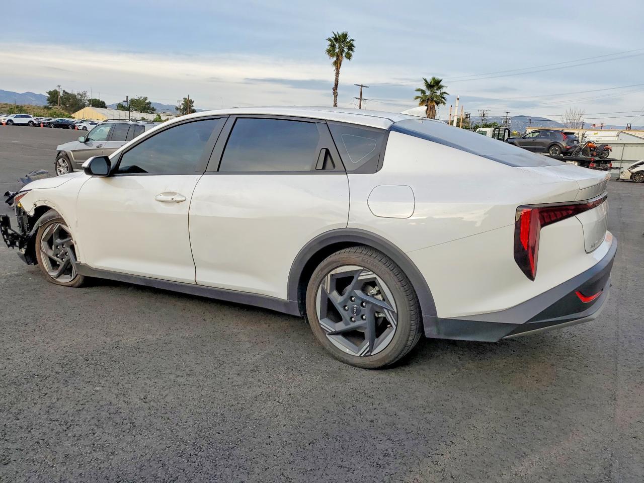 2025 KIA K4 ex