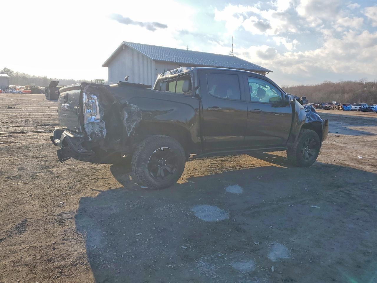 2022 GMC Canyon AT4