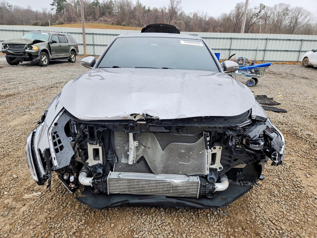 2023 Genesis G70 Base