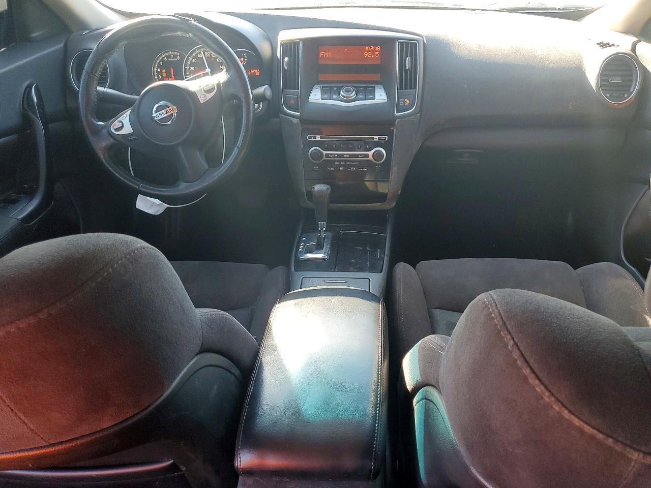 2009 Nissan Maxima s