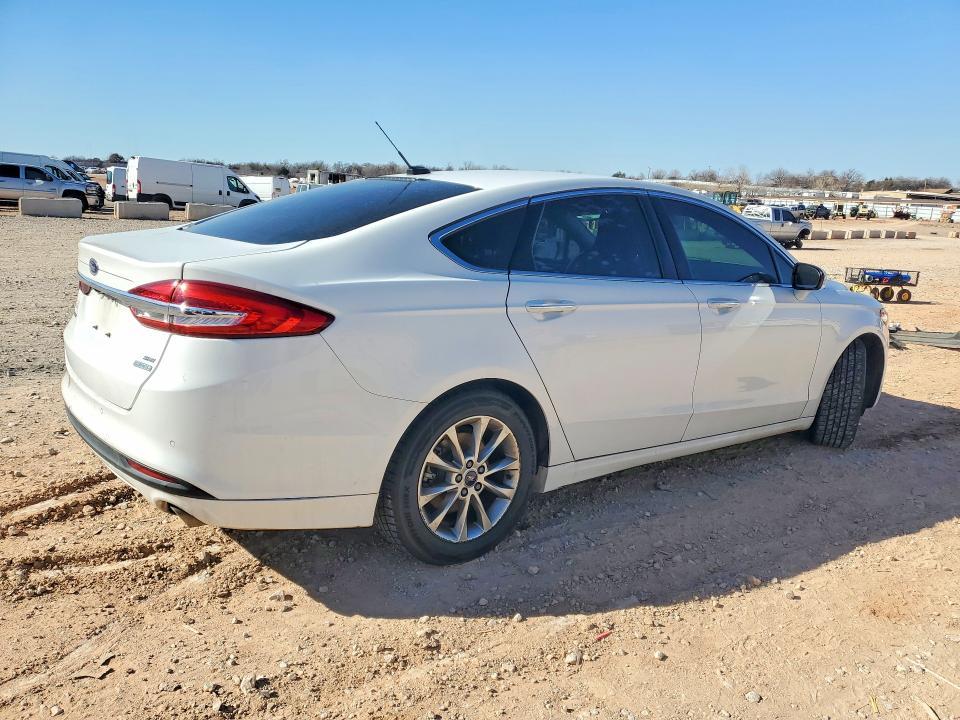 2017 Ford Fusion se