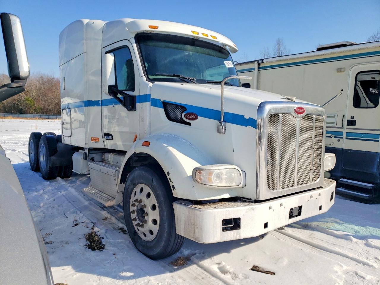 2016 Peterbilt 2016 Pntw 567-Semi Truck