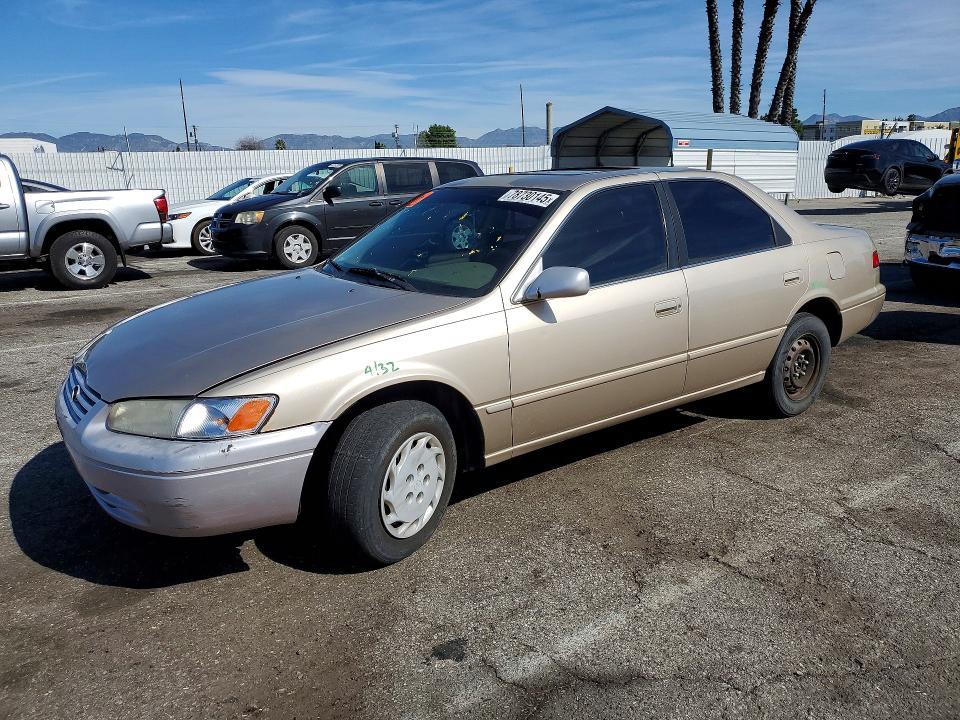1997 Toyota Camry le