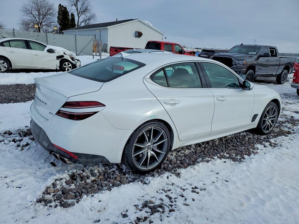 2023 Genesis G70 Base
