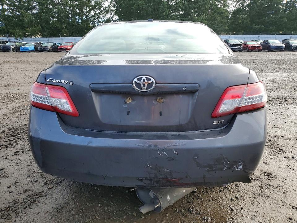 2011 Toyota Camry le