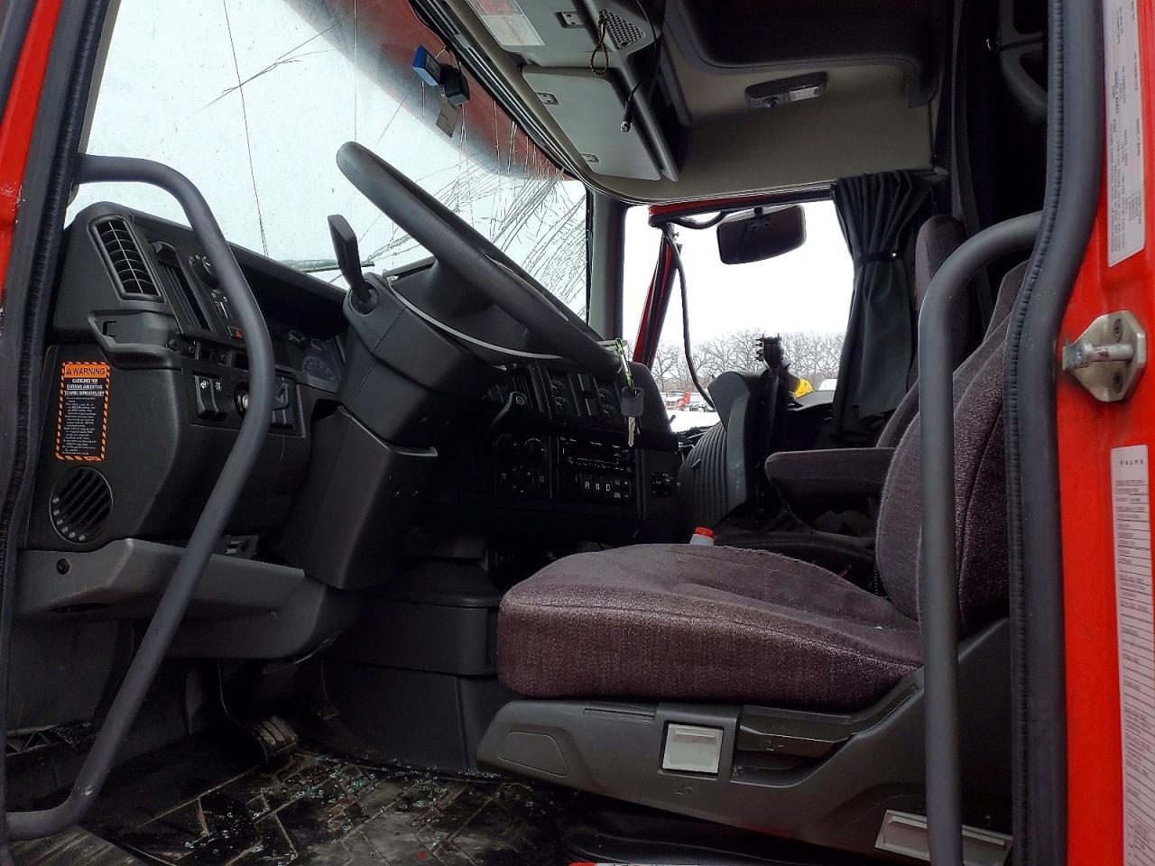 2024 Volvo VN VNL