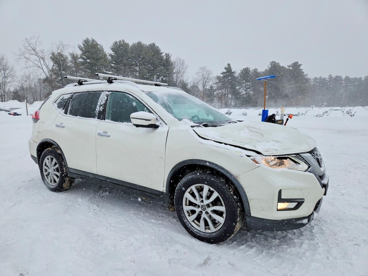 2017 Nissan Rogue sv