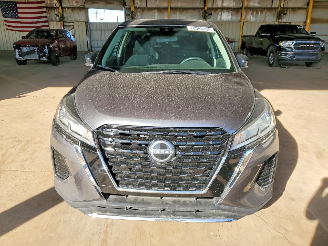 2023 Nissan Kicks s