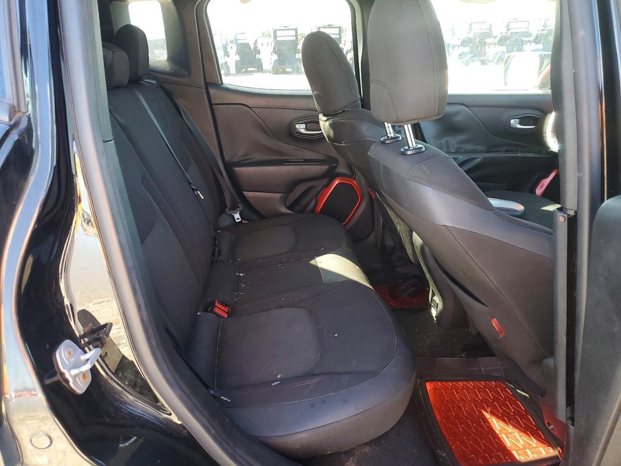2017 Jeep Renegade Trailhawk