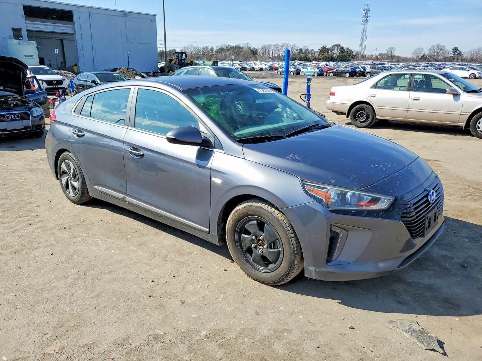 2017 Hyundai Ioniq Hybrid sel