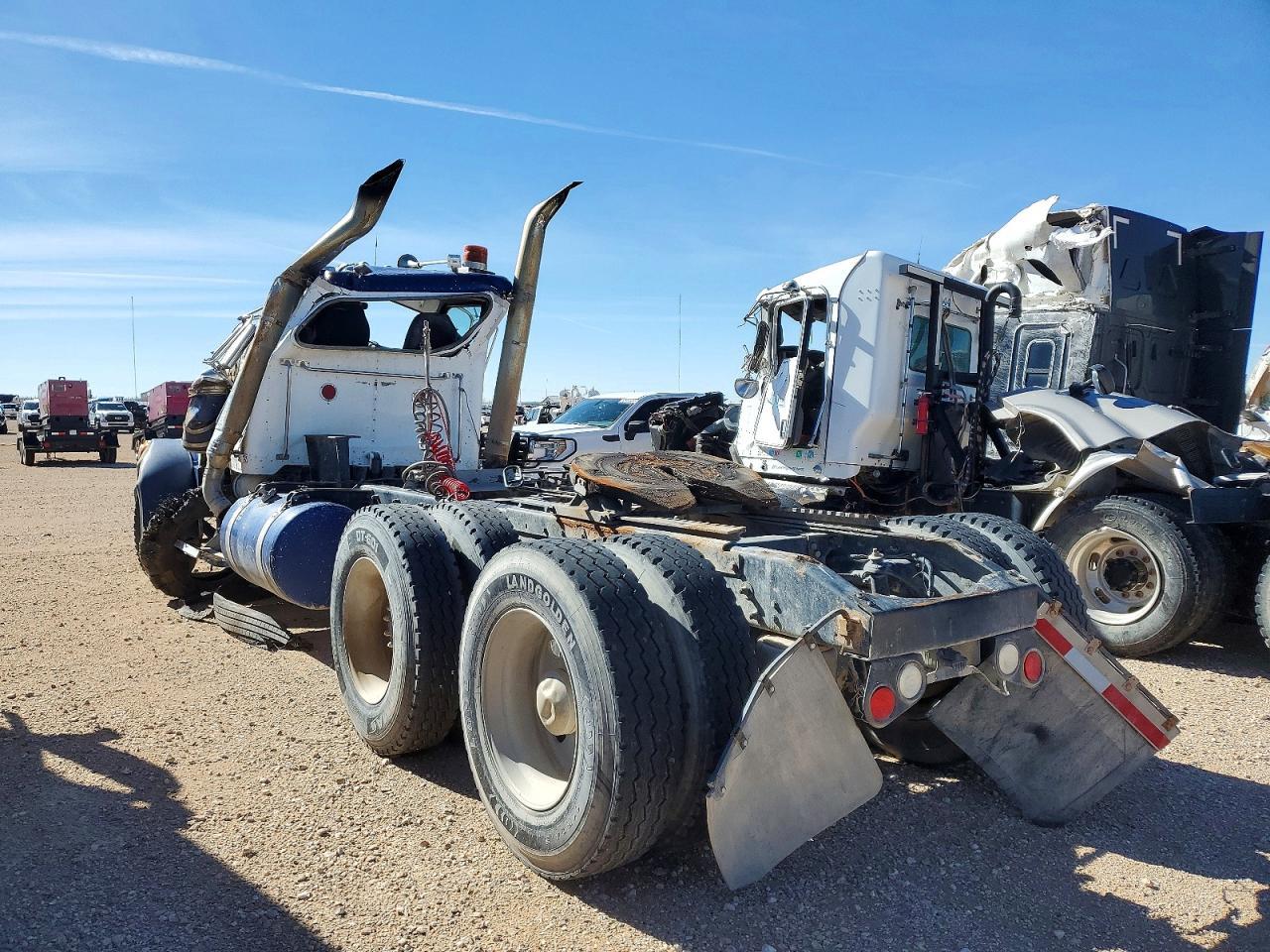 2007 Peterbilt 379 Semi Truck