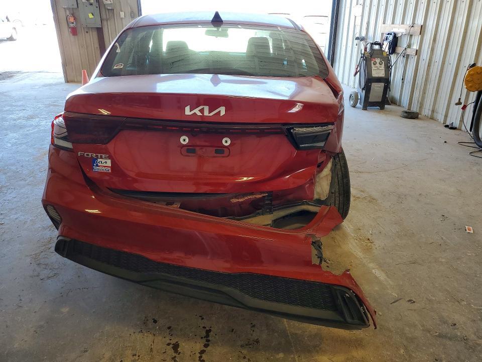 2024 KIA Forte lxs