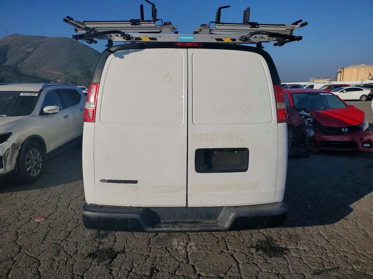 2018 Chevrolet Express G2500 Utility / Service Van