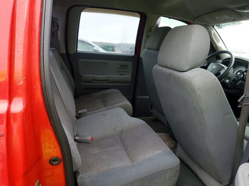 2005 Dodge Dakota Quad SLT