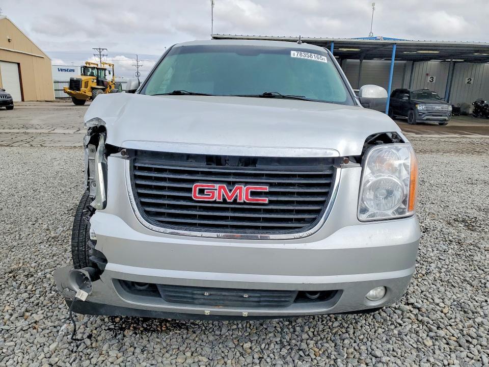 2013 GMC Yukon xl K1500 slt