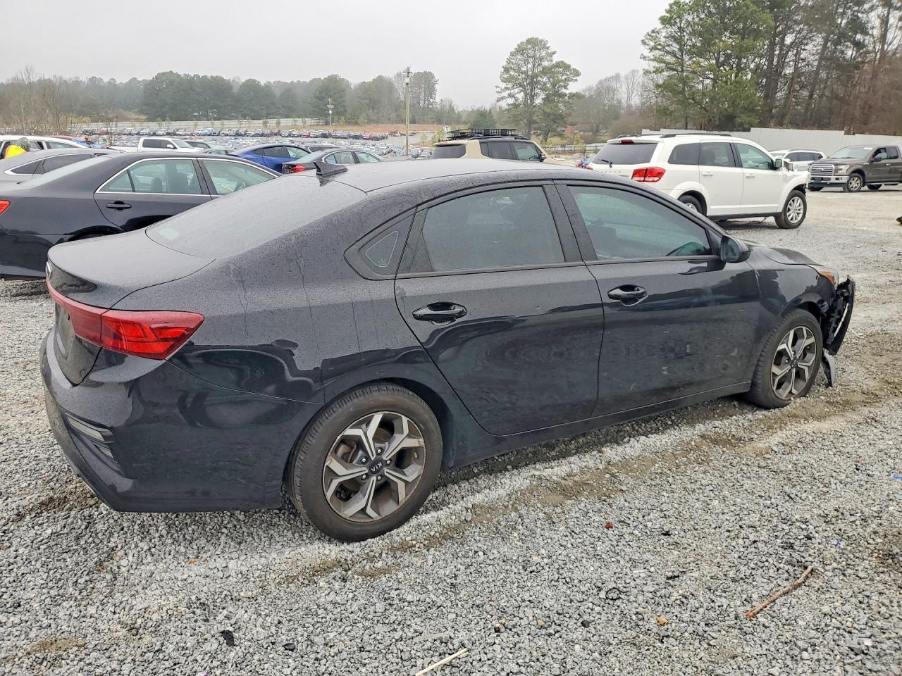 2021 KIA Forte fe