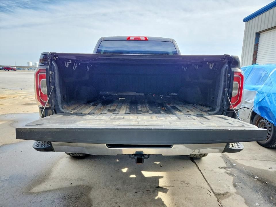 2017 GMC Sierra K1500 slt